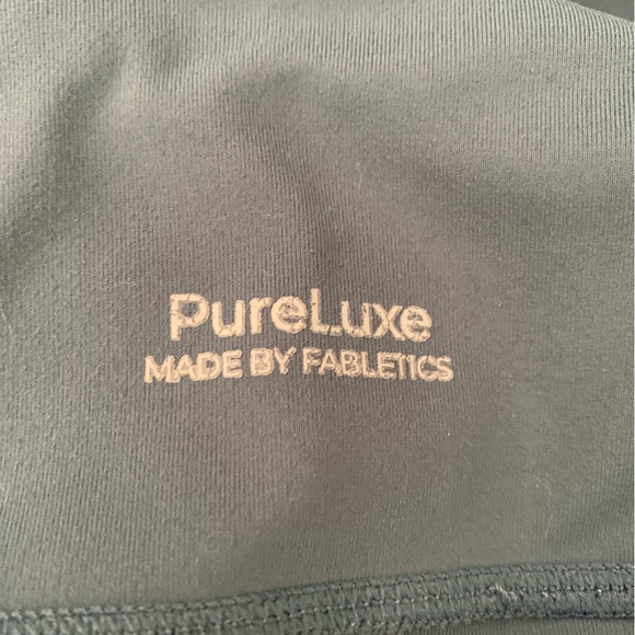 Fabletics pureluxe 3/4 leggings - Picture 3 of 3